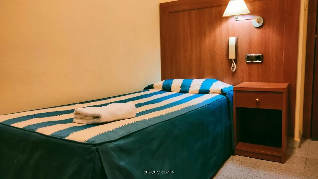 Pension Coral Barcelona Guest house