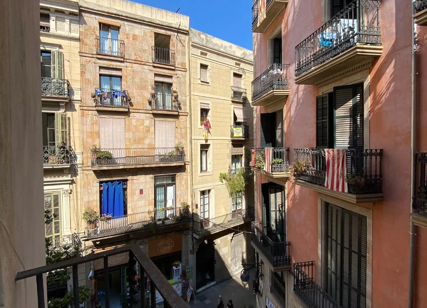 Pension Coral Barcelone 2*,